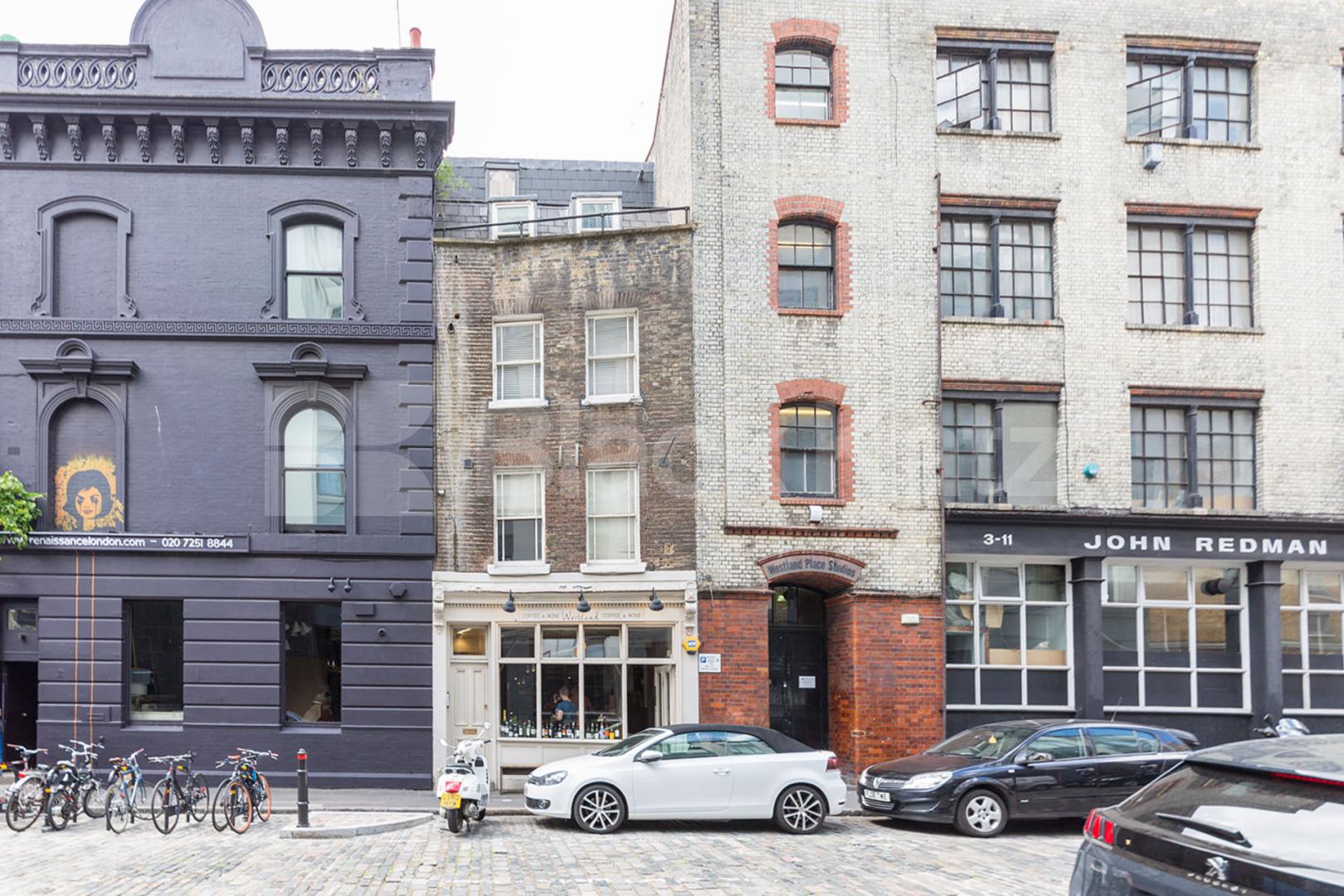 City Location 1 bedroom property with balcony near old street station Westland Place, Old Street